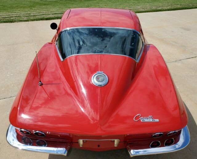 Chevrolet Corvette 1965 image number 33