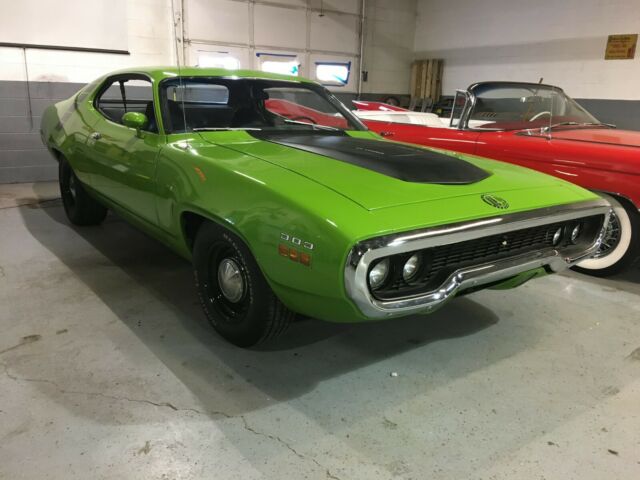 Plymouth Road Runner 1971 image number 13