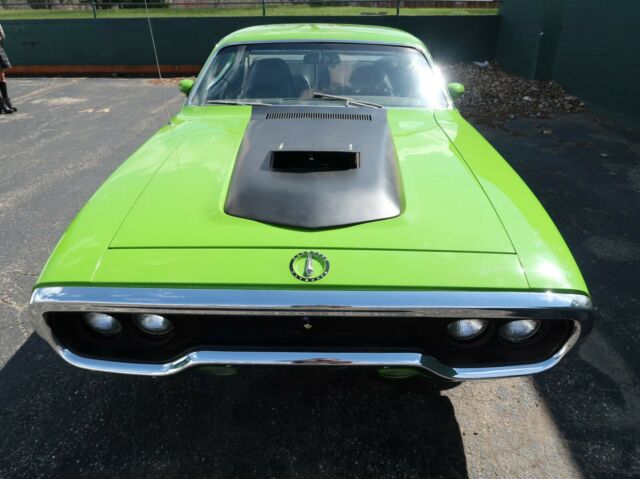 Plymouth Road Runner 1971 image number 27