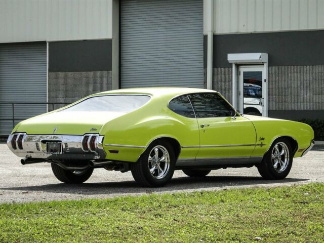 Oldsmobile Cutlass 1970 image number 10