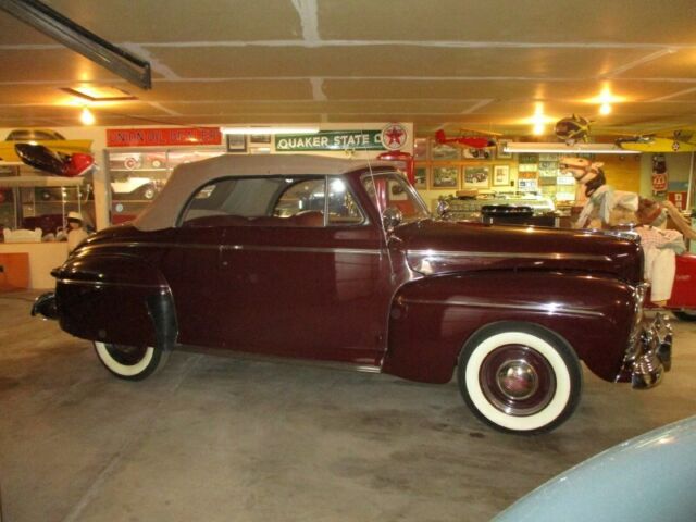 Ford Supper Deluxe Convertible 1946 image number 1