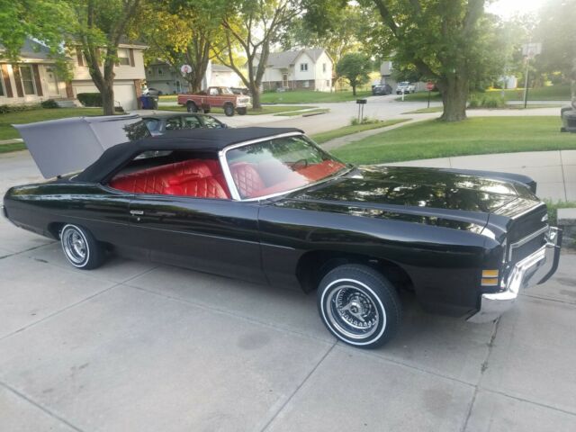 Chevrolet Impala 1972 image number 2