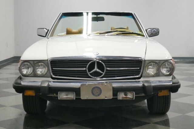 Mercedes-Benz SL-Class 1979 image number 19