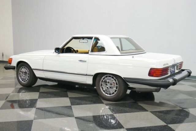 Mercedes-Benz SL-Class 1979 image number 23