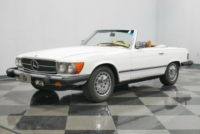 Mercedes-Benz SL-Class 1979 image number 29