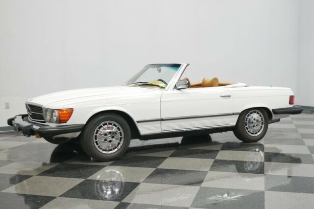 Mercedes-Benz SL-Class 1979 image number 30