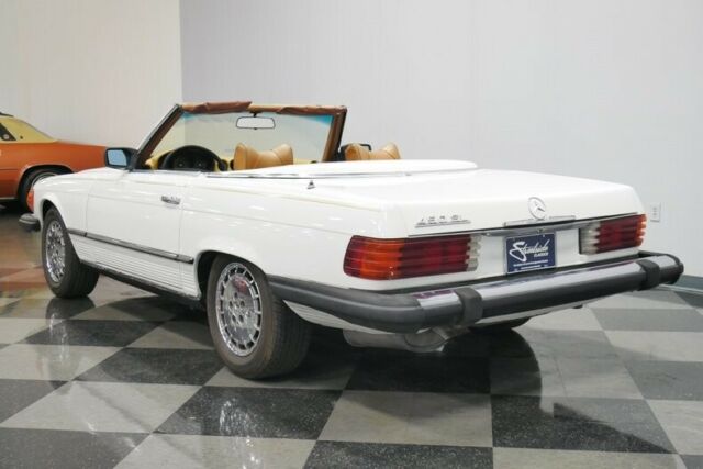 Mercedes-Benz SL-Class 1979 image number 33