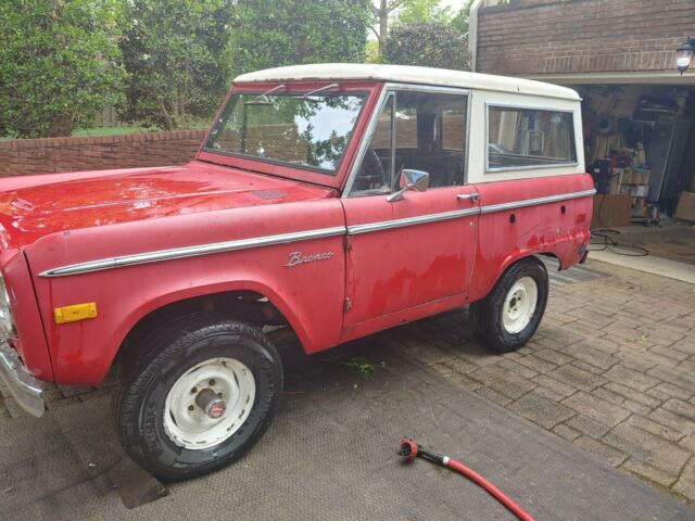 Ford Bronco 1973 image number 1