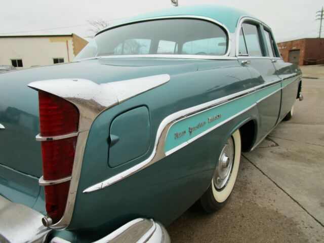 Chrysler New Yorker 1955 image number 13