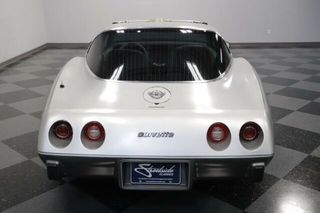 Chevrolet Corvette 1978 image number 11