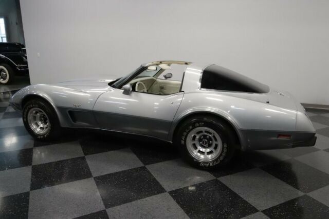 Chevrolet Corvette 1978 image number 8