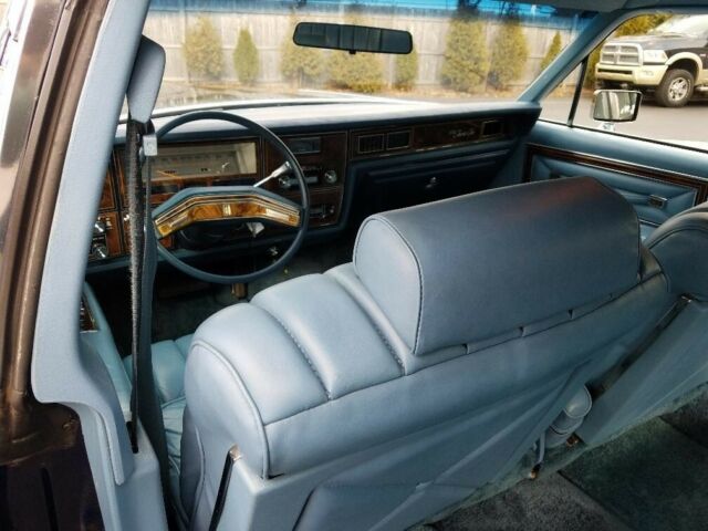 Lincoln Continental 1979 image number 7