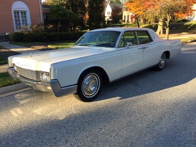 Lincoln Continental 1967 image number 20