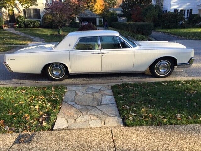 Lincoln Continental 1967 image number 6