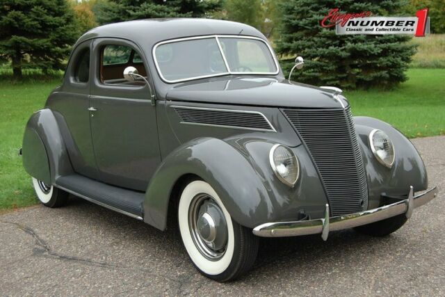 Ford 5-Window 1937 image number 24