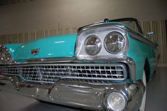 Ford Skyliner Convertible 1959 image number 26