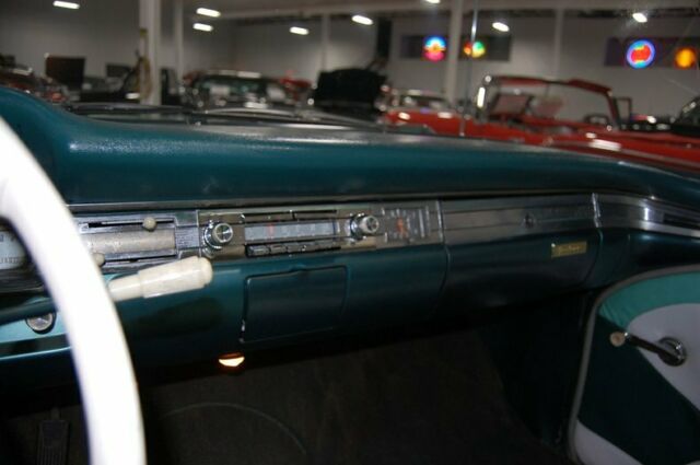 Ford Skyliner Convertible 1959 image number 44