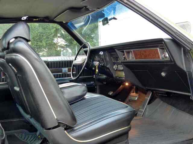 Oldsmobile Toronado 1970 image number 21