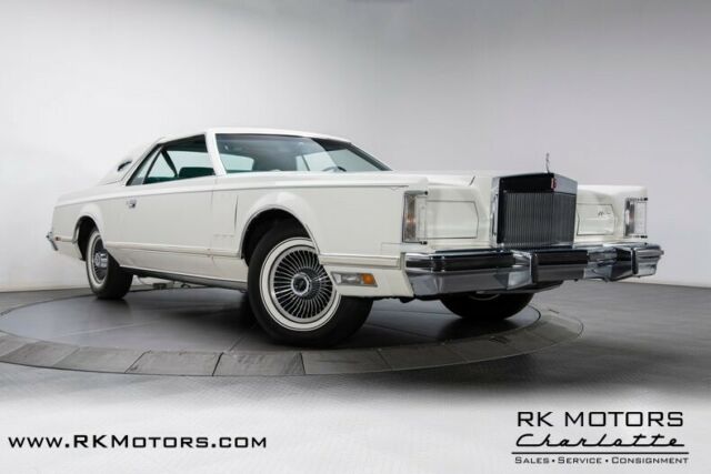 Lincoln Continental 1977 image number 43