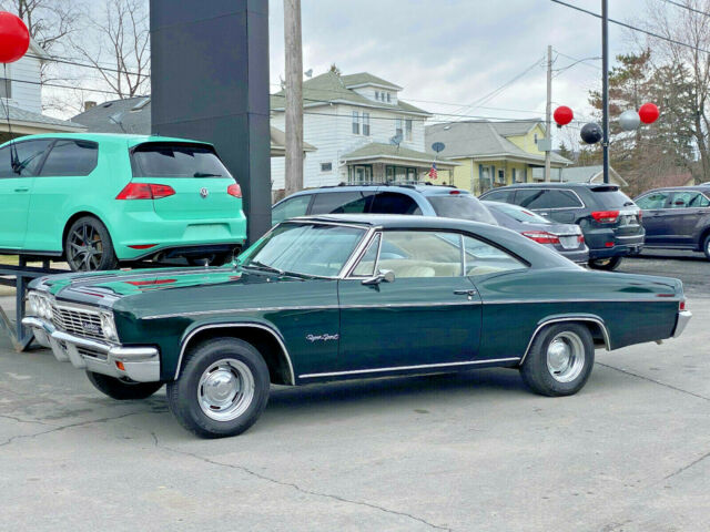 Chevrolet Impala 1966 image number 0