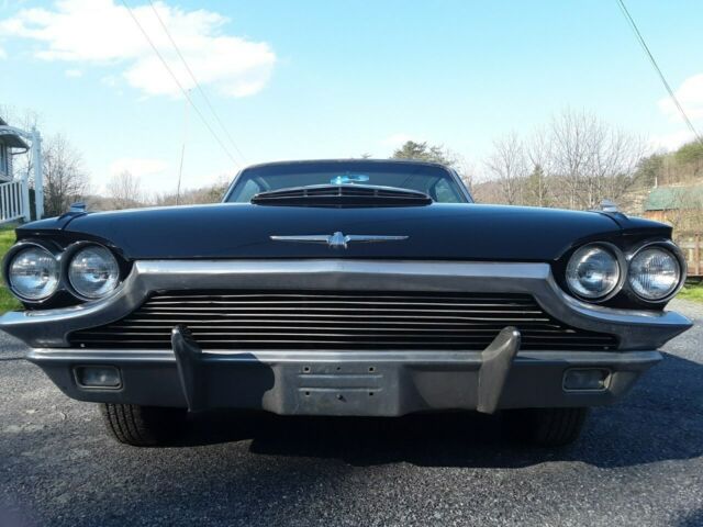 Ford Thunderbird 1965 image number 12