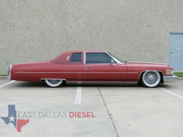 Cadillac DeVille 1976 image number 25