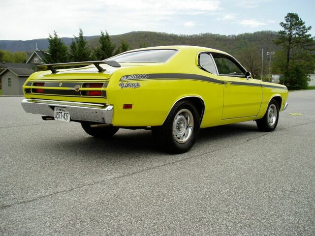 Plymouth Duster 1971 image number 1