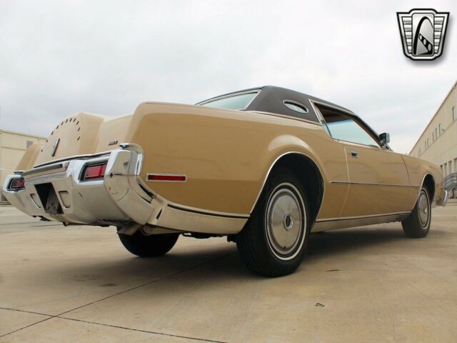 Lincoln Continental 1973 image number 13