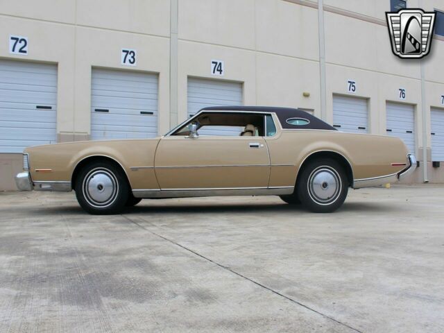 Lincoln Continental 1973 image number 28