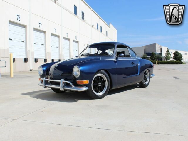 Volkswagen Karmann Ghia 1971 image number 2