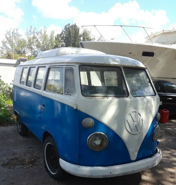 Volkswagen Bus/Vanagon 1965 image number 0