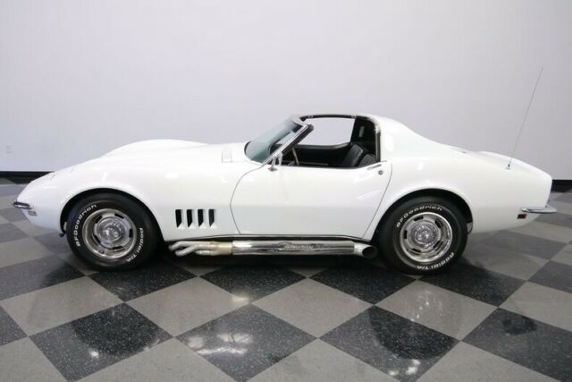 Chevrolet Corvette 1968 image number 2