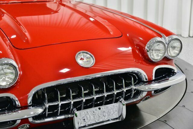 Chevrolet Corvette 1960 image number 3