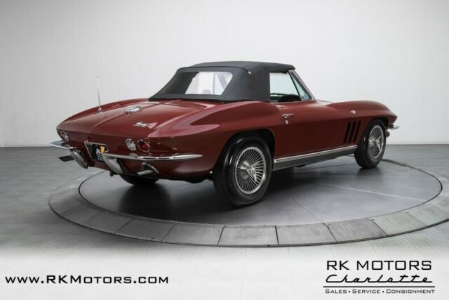 Chevrolet Corvette 1966 image number 33