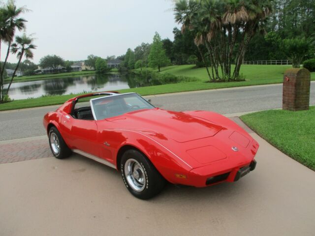 Chevrolet Corvette 1975 image number 27