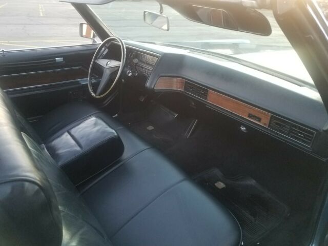 Cadillac DeVille 1969 image number 4