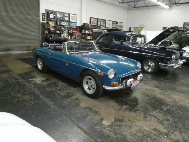 MG MGB 1970 image number 5