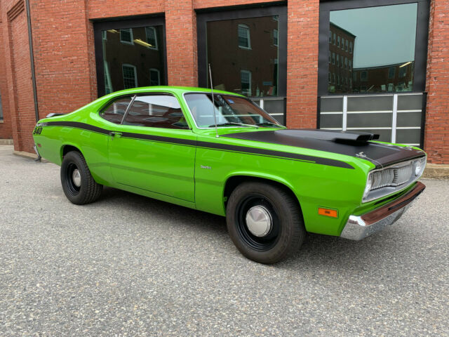 Plymouth Duster 1970 image number 1