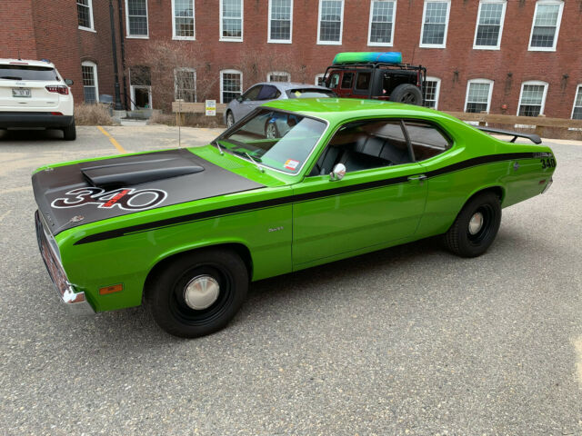 Plymouth Duster 1970 image number 26