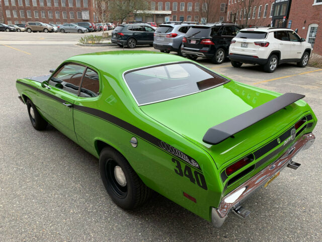 Plymouth Duster 1970 image number 27