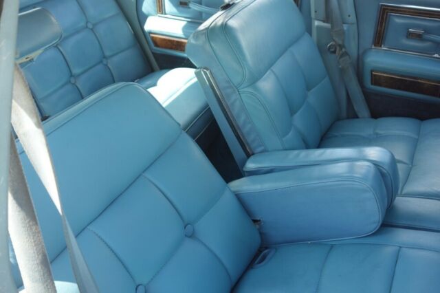 Lincoln Continental 1978 image number 15