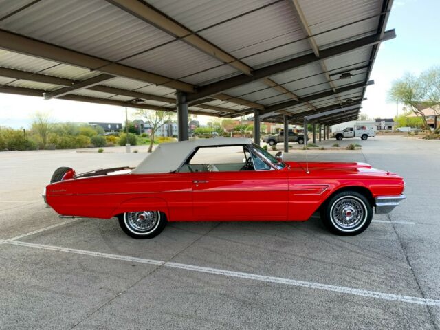 Ford Thunderbird 1965 image number 10