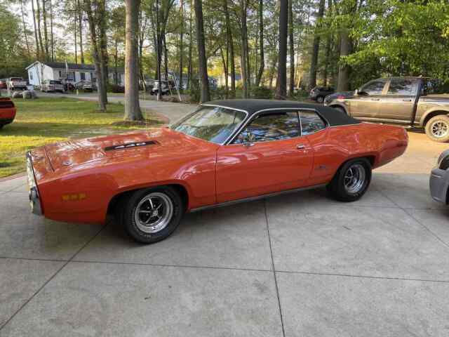 Plymouth GTX 1971 image number 12