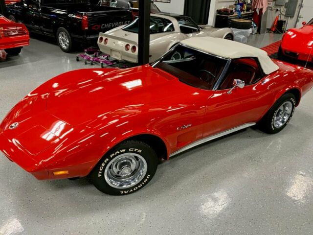 Chevrolet Corvette 1974 image number 14