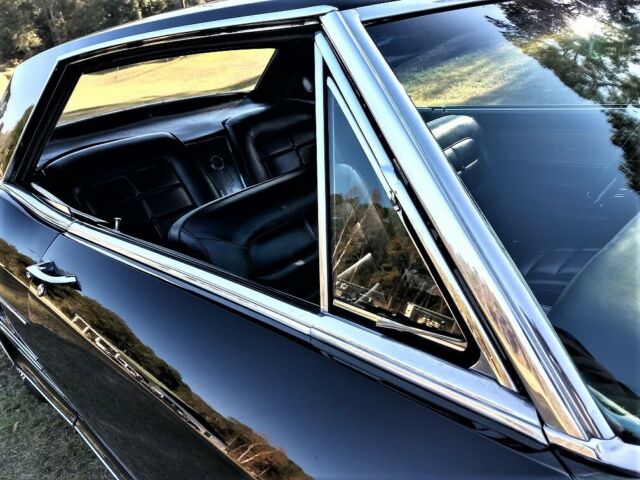 Buick Riviera 1964 image number 20