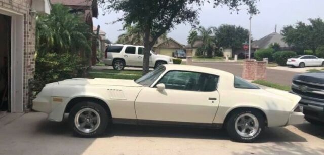 Chevrolet Camaro 1979 image number 0