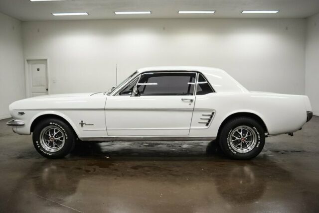 Ford Mustang 1966 image number 3