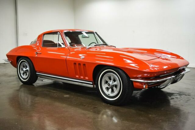 Chevrolet Corvette 1965 image number 0