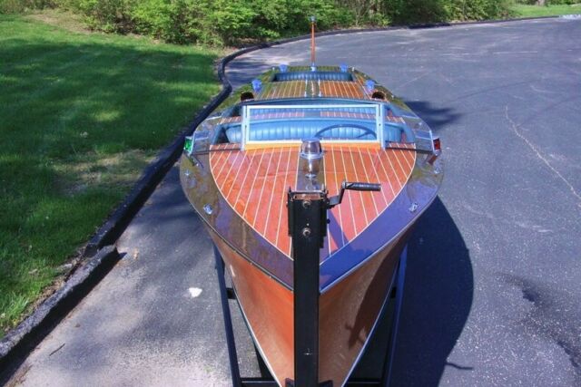 Hutchinson 28' Triple Cockpit Gentleman's Runabout 1934 image number 46