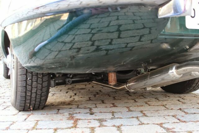 Jaguar E-Type 1964 image number 28